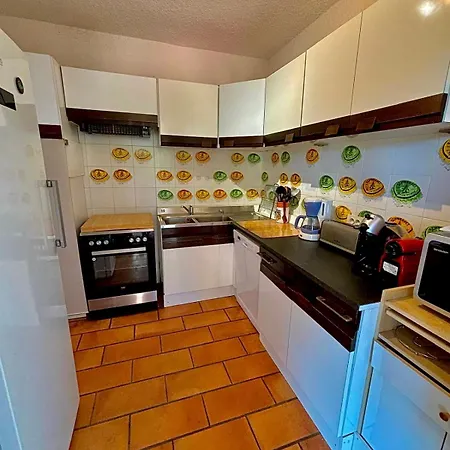 Provencale Vue & Piscine Privee