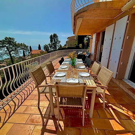 Provencale Vue & Piscine Privee