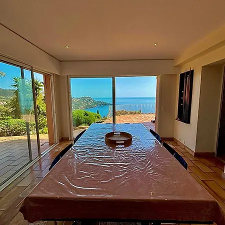 Provencale Vue & Piscine Privee *